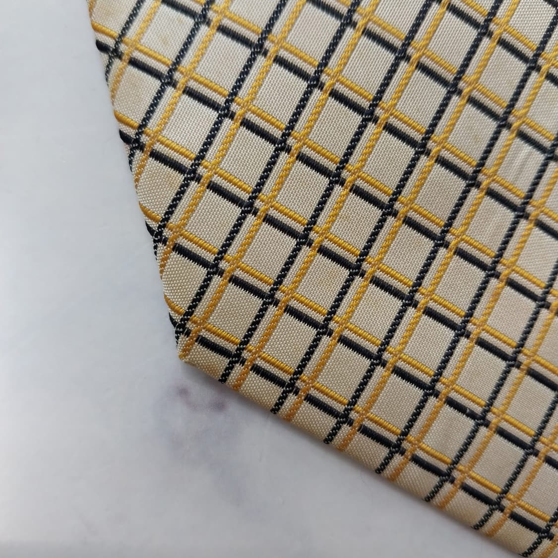 지방시 실크 베이지 체크 패턴 넥타이 10cm B등급 K2491
 상품이미지3