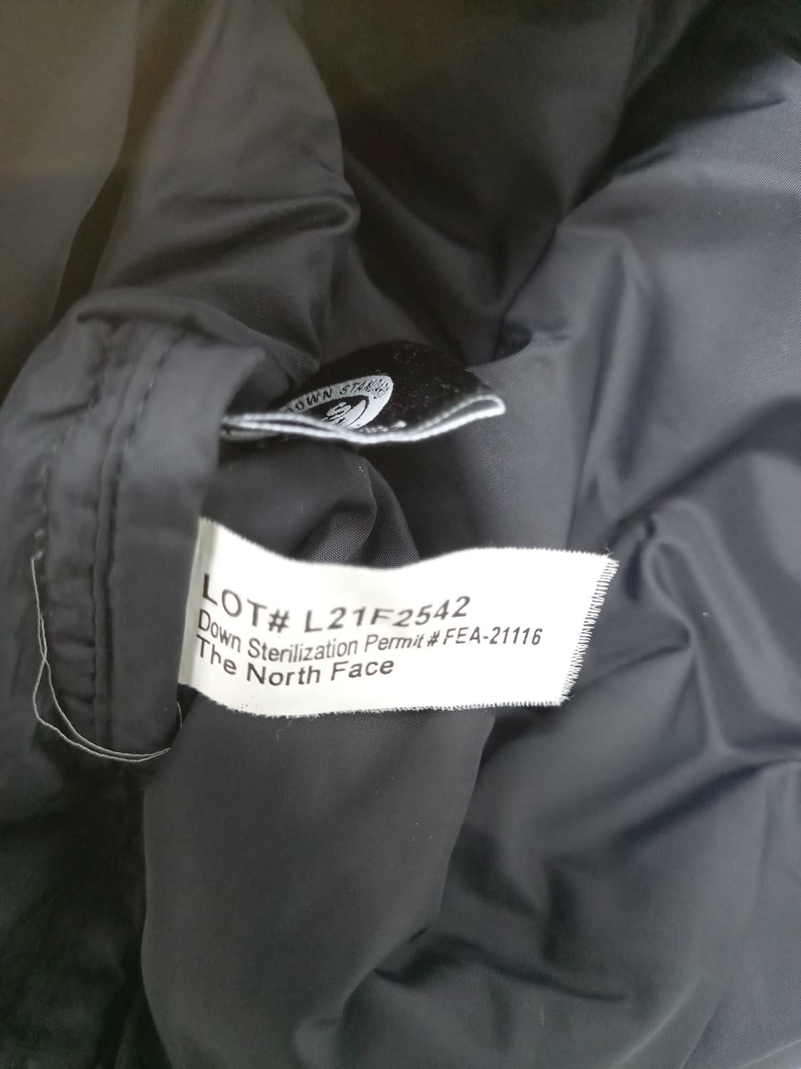 노스페이스 눕시 RDS 다운 패딩 S 상품이미지7