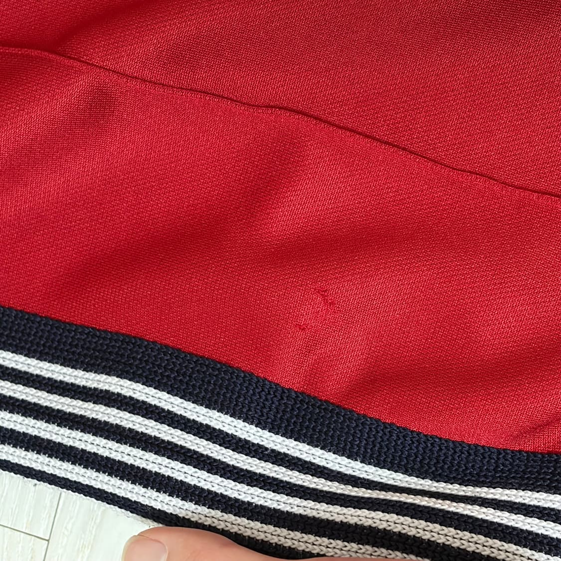 니들스 내로우 팬츠 사이즈m 레드 상품이미지3