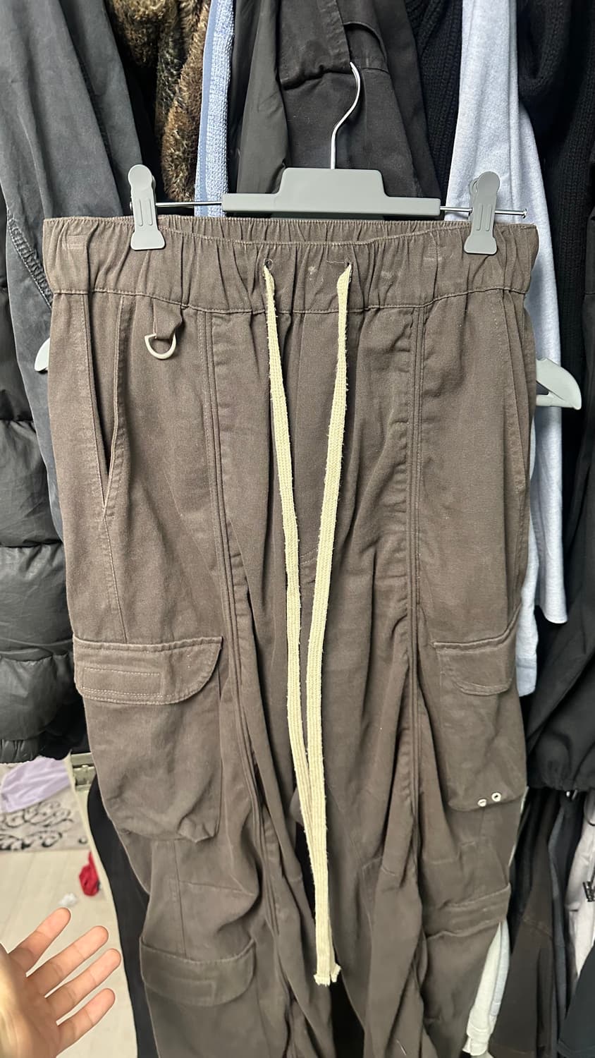 이그노어 브라운 카고 포켓 트레이닝 팬트 상품이미지3