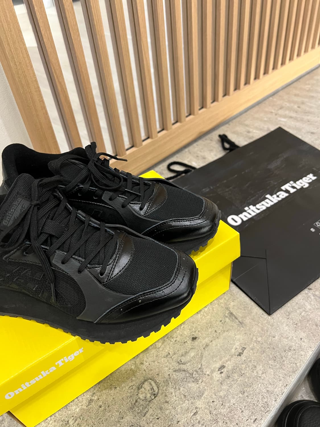 오니츠카타이거 올블랙 moage 245 상품이미지3