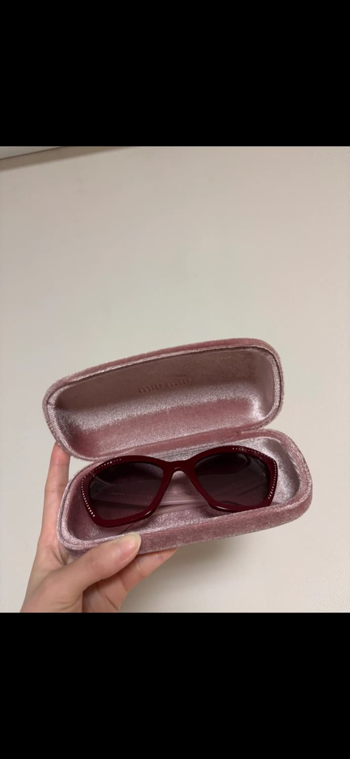 Miu Miu 라인스톤 로고 선글라스 아시아핏 상품이미지2