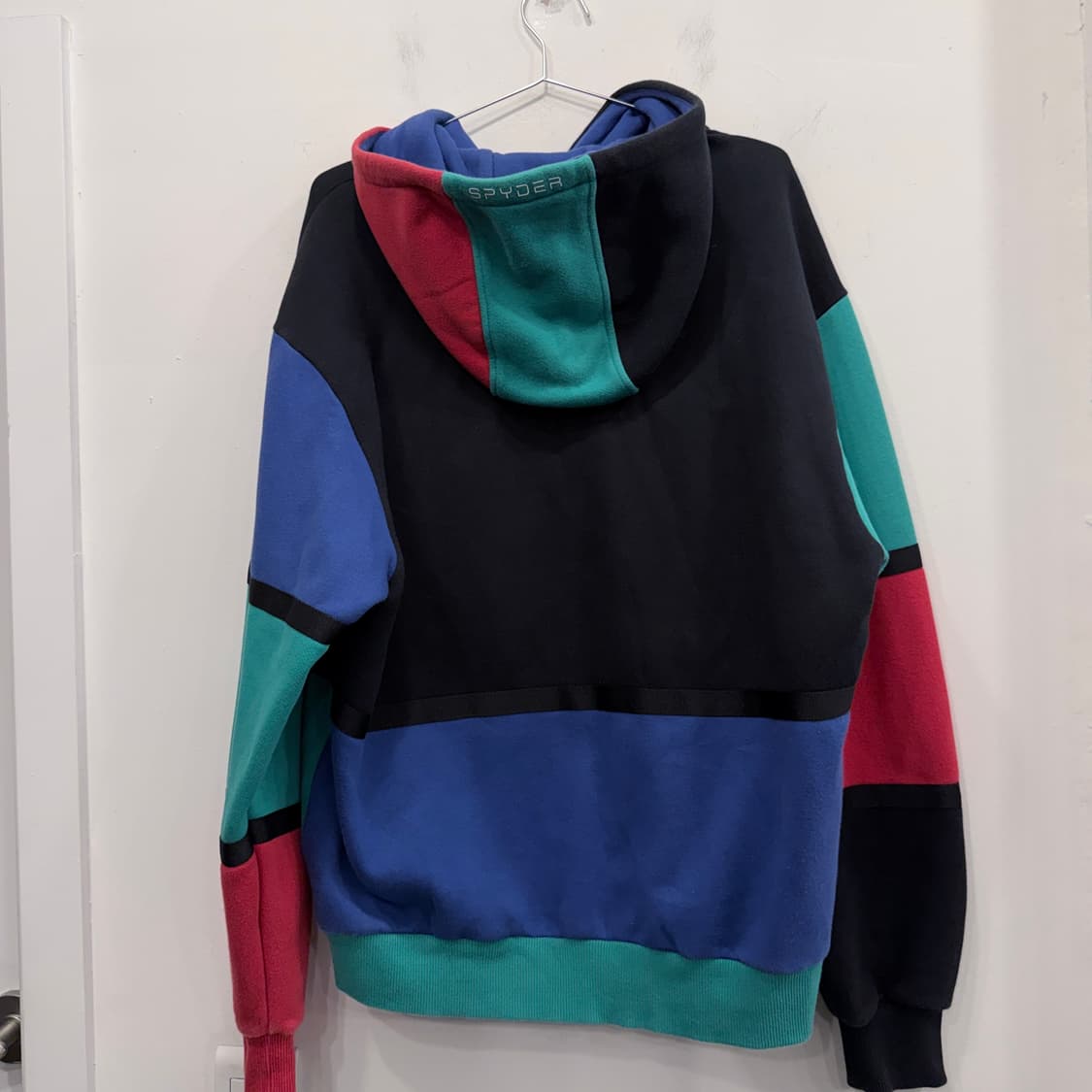 스파이더 멀티컬러 포켓 후드티 상품이미지2