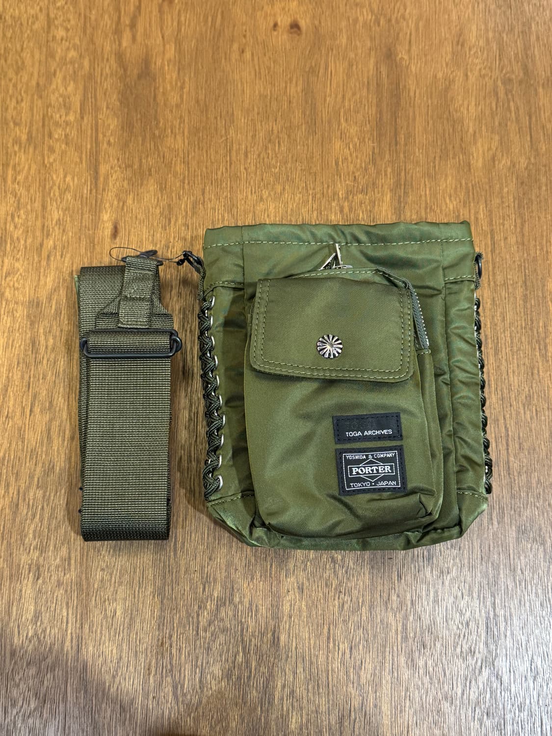 [OS] 토가 아카이브 x 포터 숄더백 카키 25FW 상품이미지3