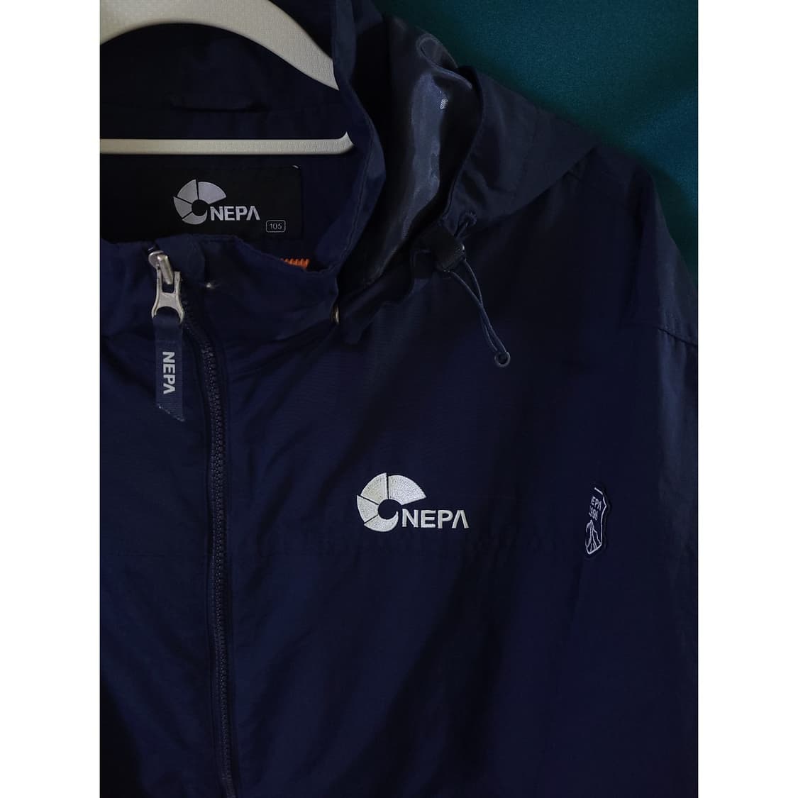 277. 네파 바람막이 [105/XL] 상품이미지2