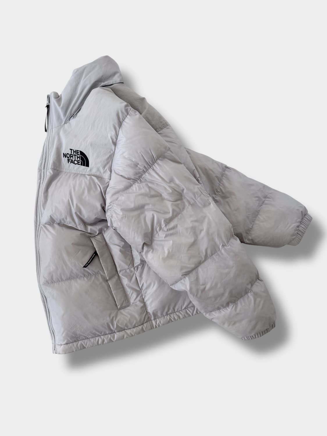 노스페이스 루즈핏 아이스 그레이 눕시 온 볼 패딩 상품이미지2