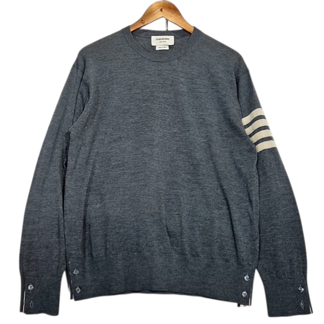 톰브라운 사선 완장 니트 상품이미지1