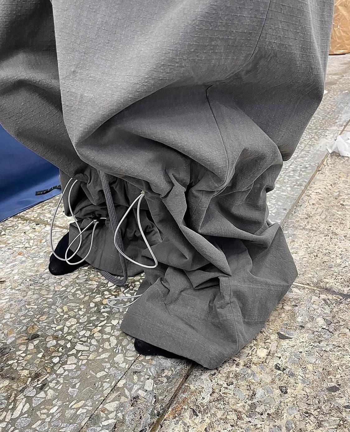 메모리 스페이스 - 6턱 스트링 팬츠 상품이미지1