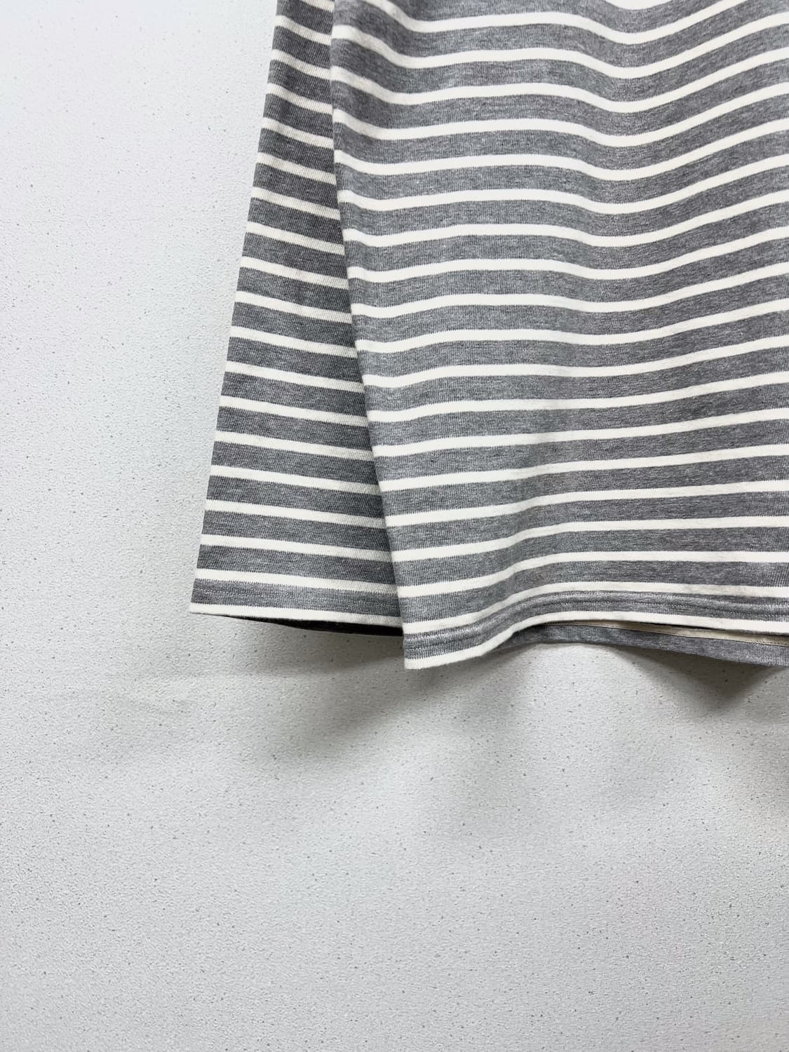 (KR/3) 러프사이드 스트라이프 롱슬리브 그레이 상품이미지4