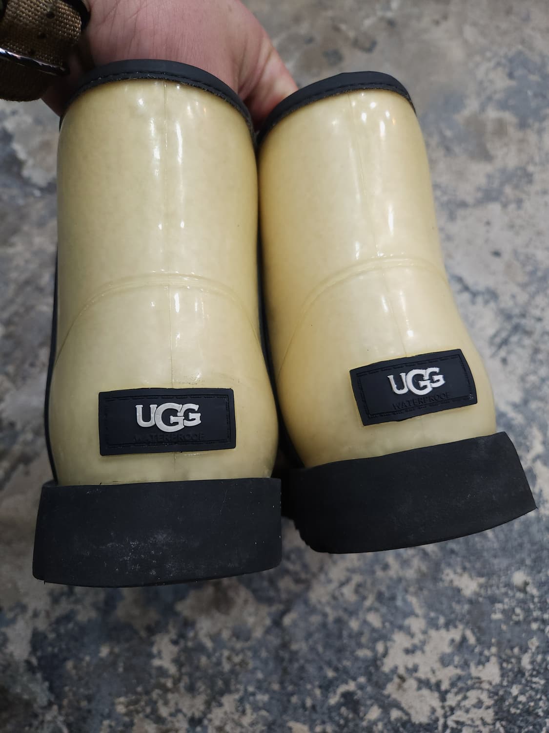 어그 클래식 클리어 미니부츠

240mm 상품이미지4