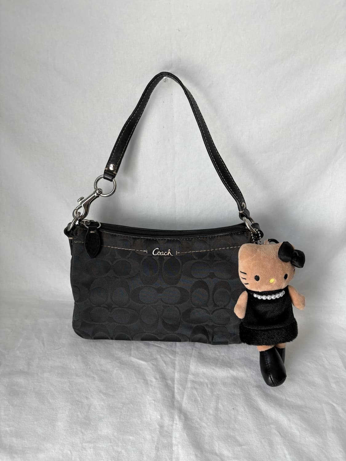 Coach black blue shoulder bag 상품이미지1