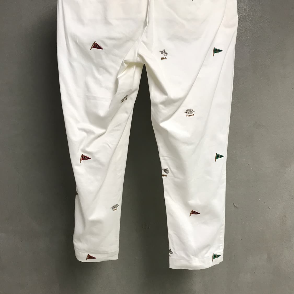 폴로 랄프로렌 멀티 자수 화이트 치노 팬츠 6(W) 상품이미지3