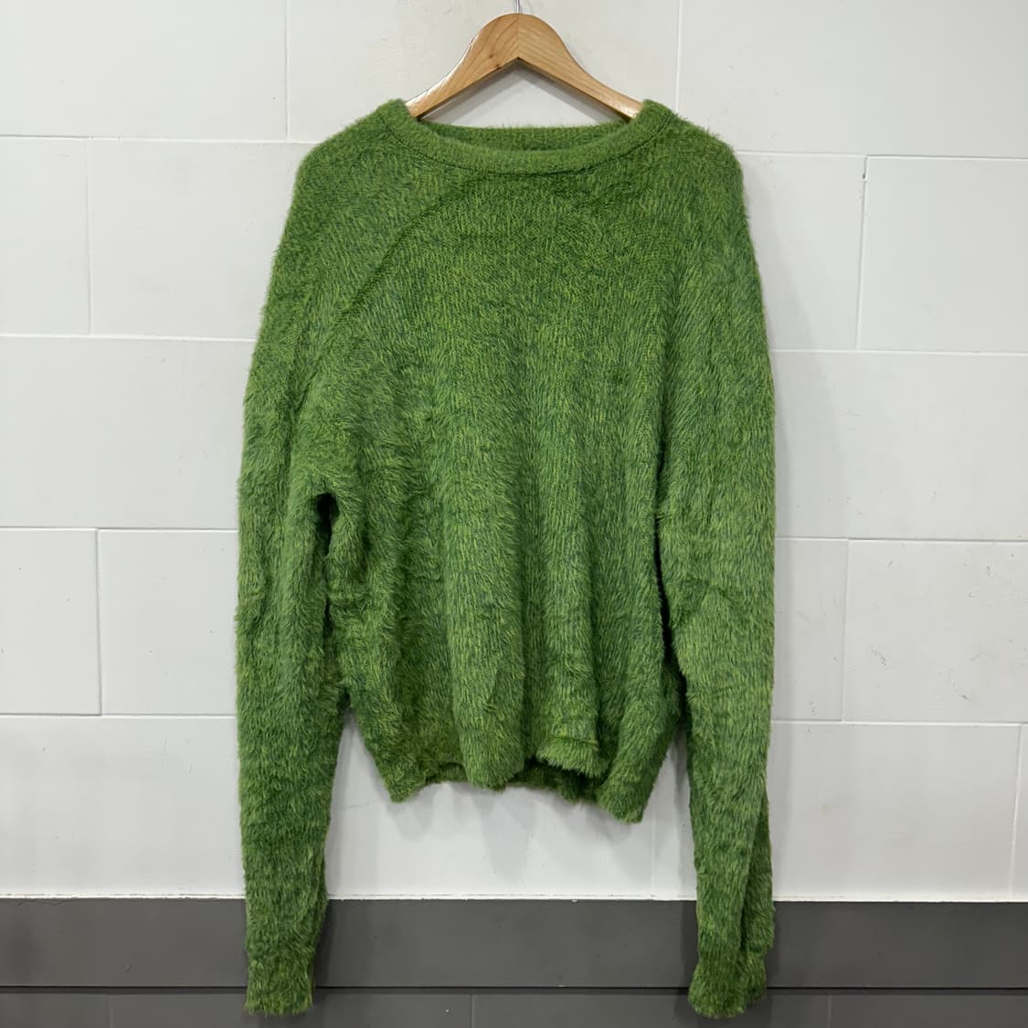 노메뉴얼 헤어리 니트 상품이미지1