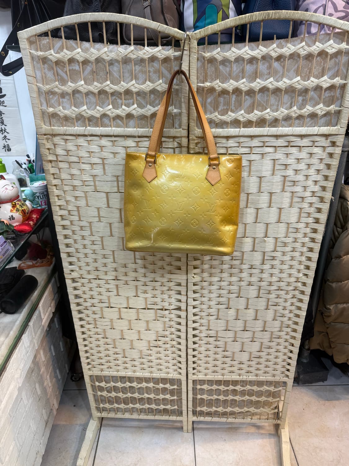 정품 루이비통 베르니 토트백 팝니다 상품이미지1