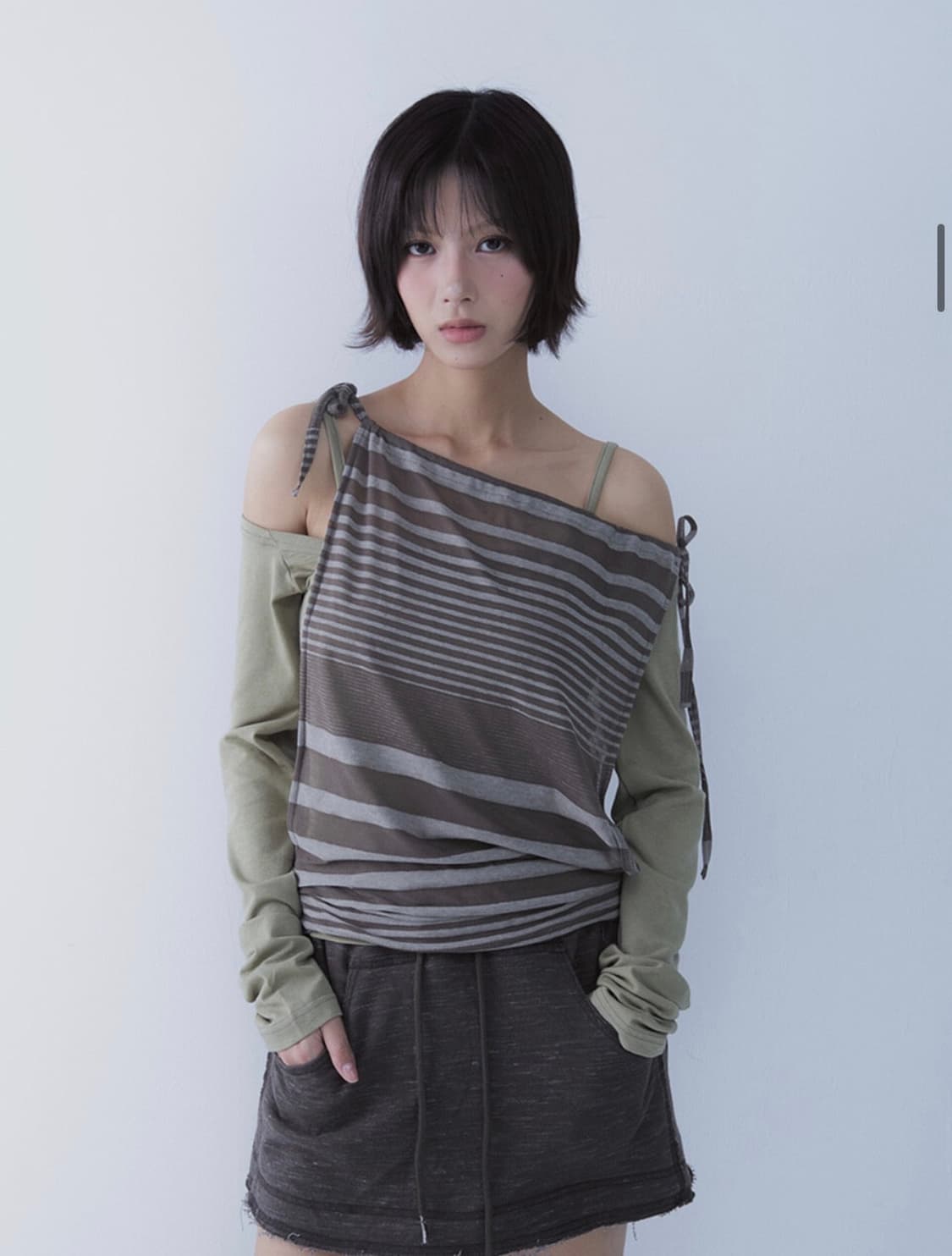 쎄쎄쎄 레이어드 오프숄더 티 상품이미지3