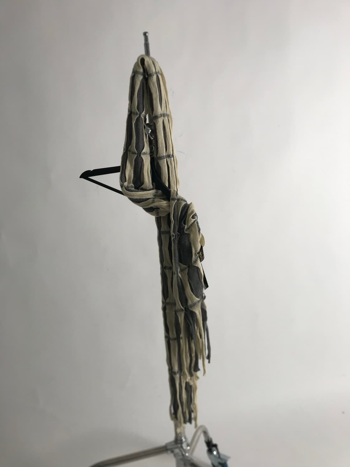 Grunge ivory&grey mix long muffler 상품이미지3