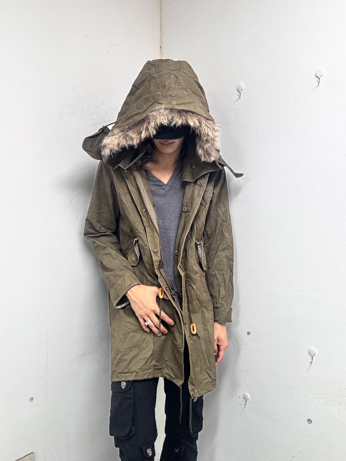 “HARE” Grunge Mood Fur Detail Hooded Fie 상품이미지3