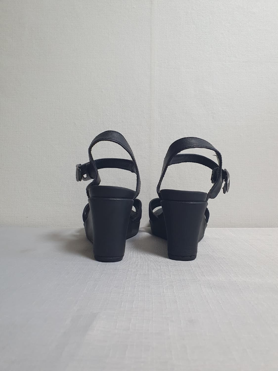 크록스 레이2 앵클 스트랩 웨지 샌들 블랙 230mm 상품이미지3