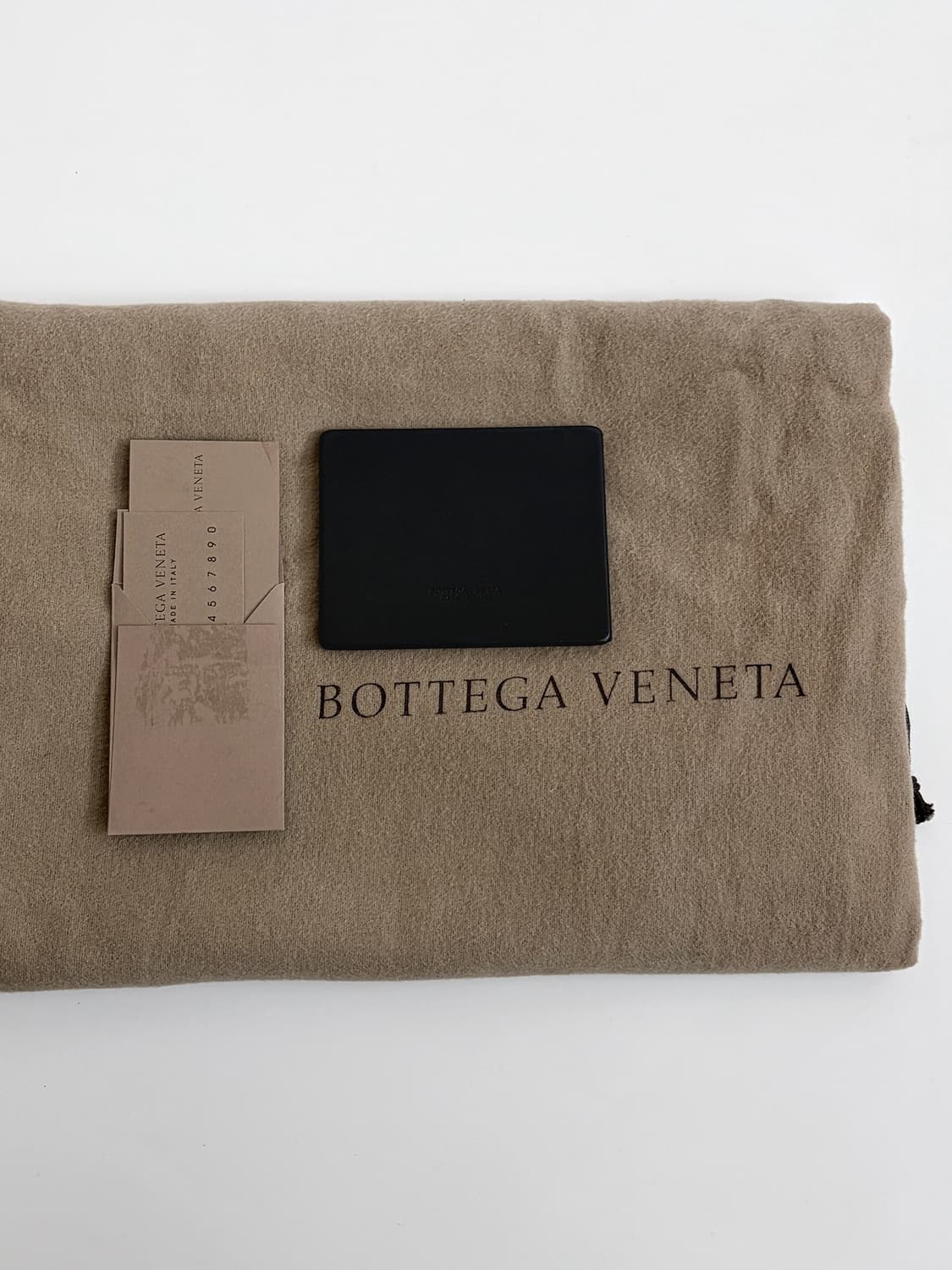 보테가베네타 인트레치아토 크로스백 라지 판매합니다. 상품이미지9