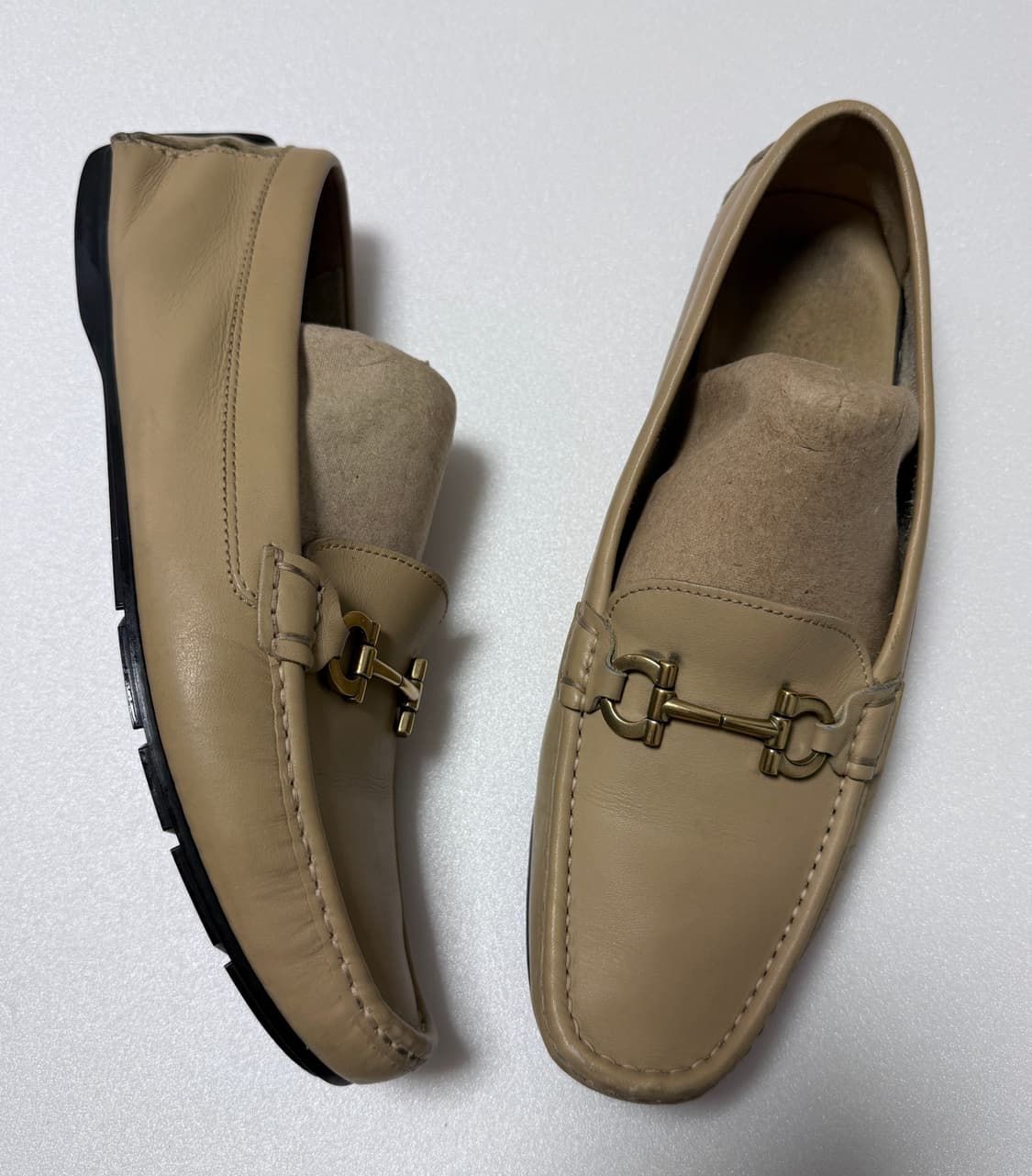 페레가모 간치니 레더 로퍼 베이지 / 여성용 255 상품이미지3