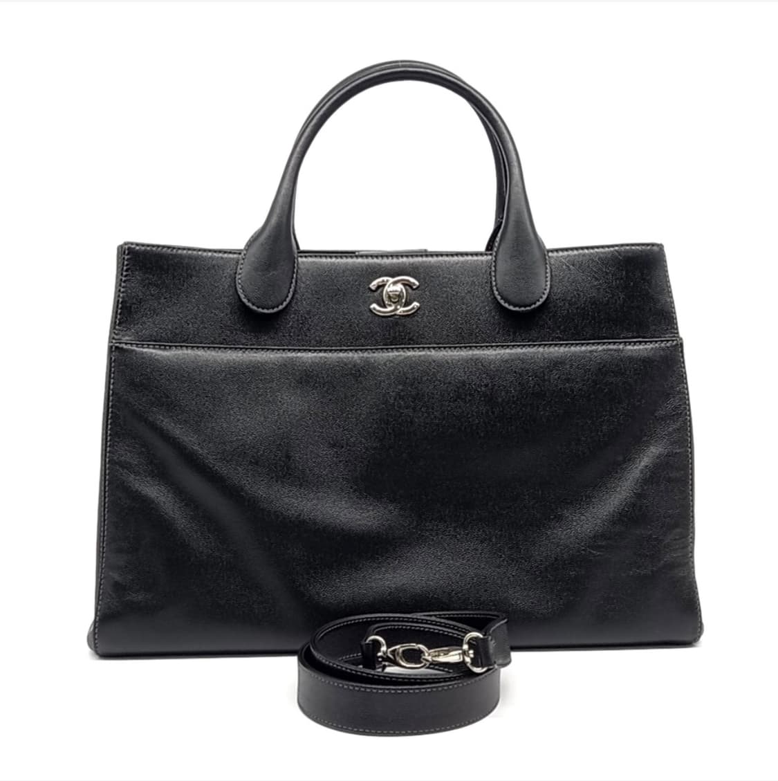 샤넬 뉴서프백 은장 라지  상품이미지1