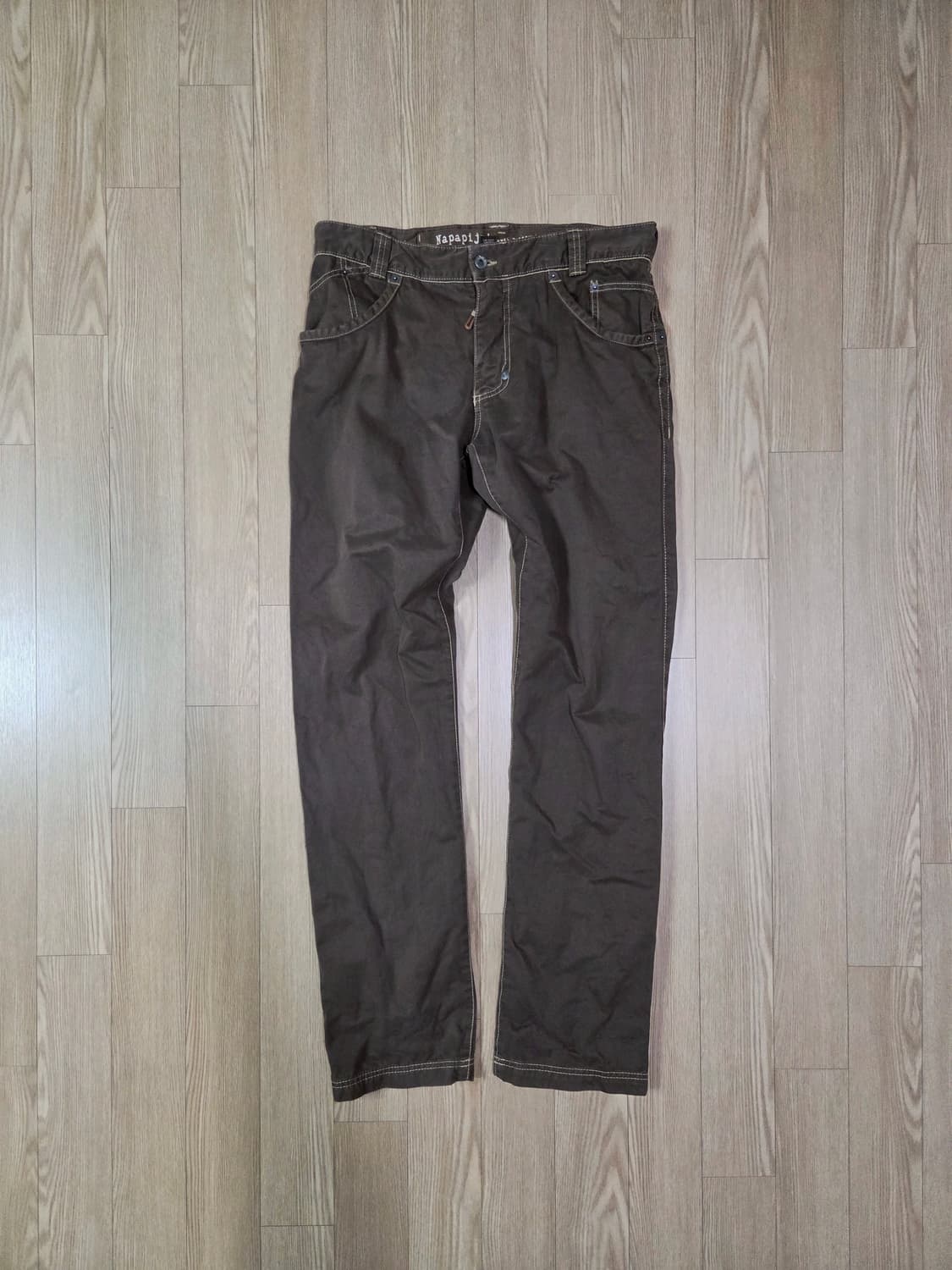 나파피리 브라운 스티치 스트레이트 핏 코튼 팬츠 상품이미지1