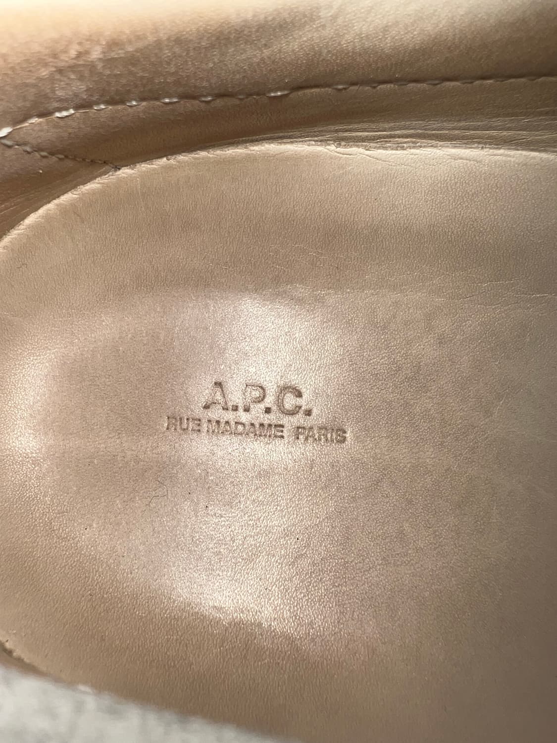 A.P.C 아페쎄 스웨이드 로퍼 270 상품이미지5