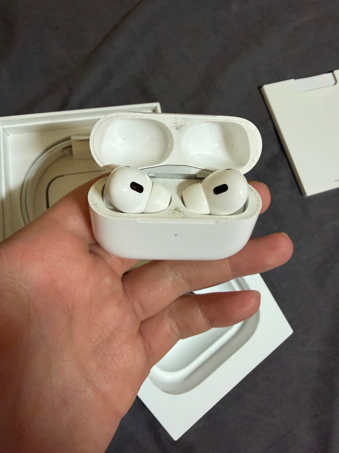 애플 에어팟 프로 2 라이트닝 8핀 상품이미지1