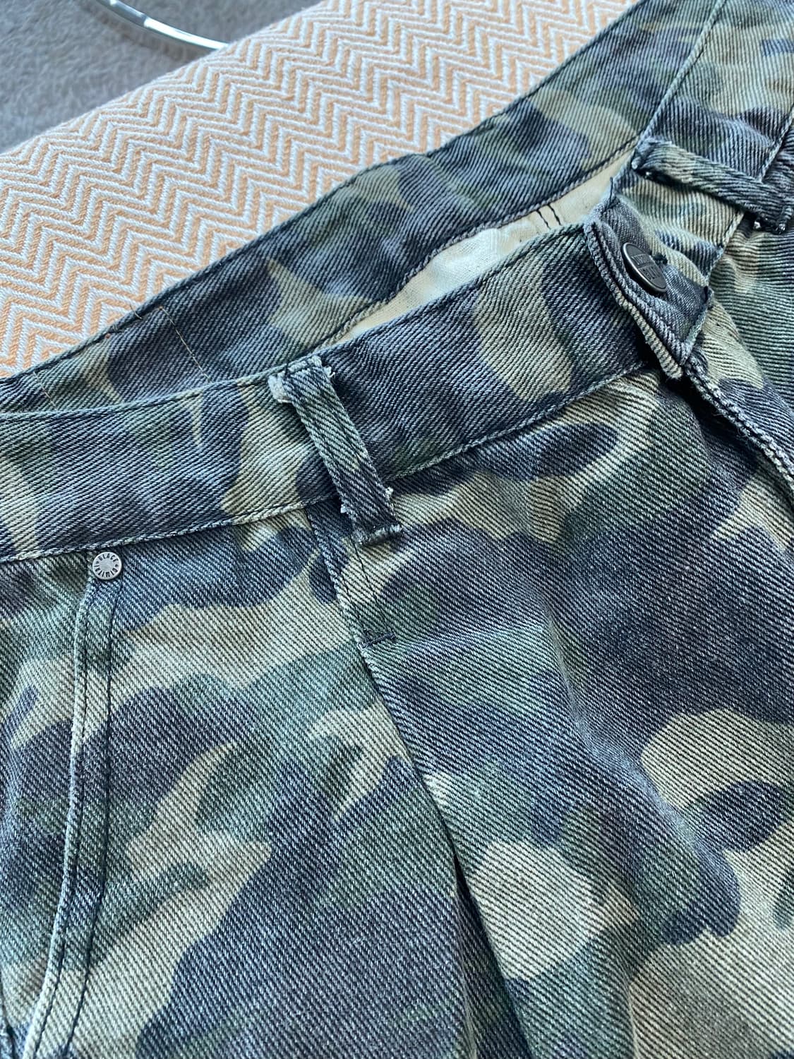 디미트리블랙 카모 버뮤다 데님 팬츠 카펜터 국방 슈프림 상품이미지2