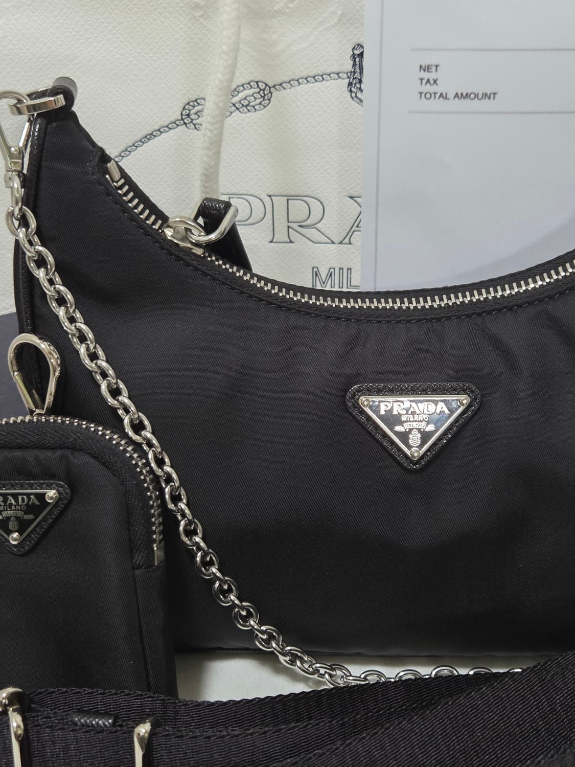 [새상품급] 프라다 리에디션 테수토 은장 체인 호보백  상품이미지2