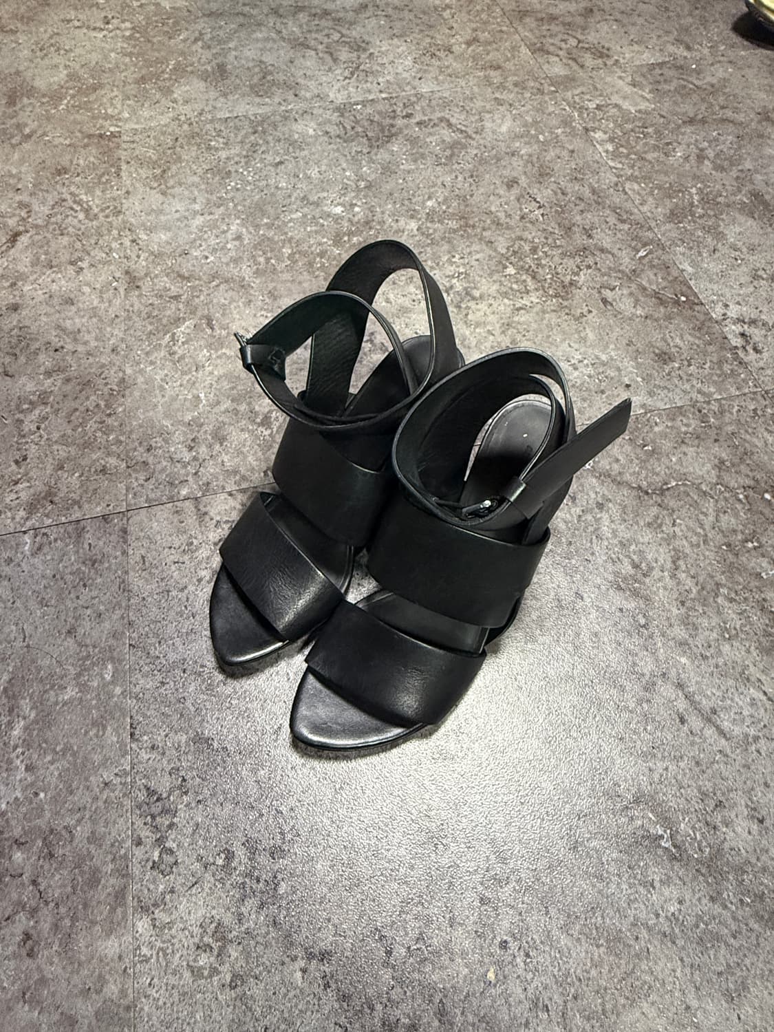 알렉산더왕 스트랩 샌들 36 상품이미지1