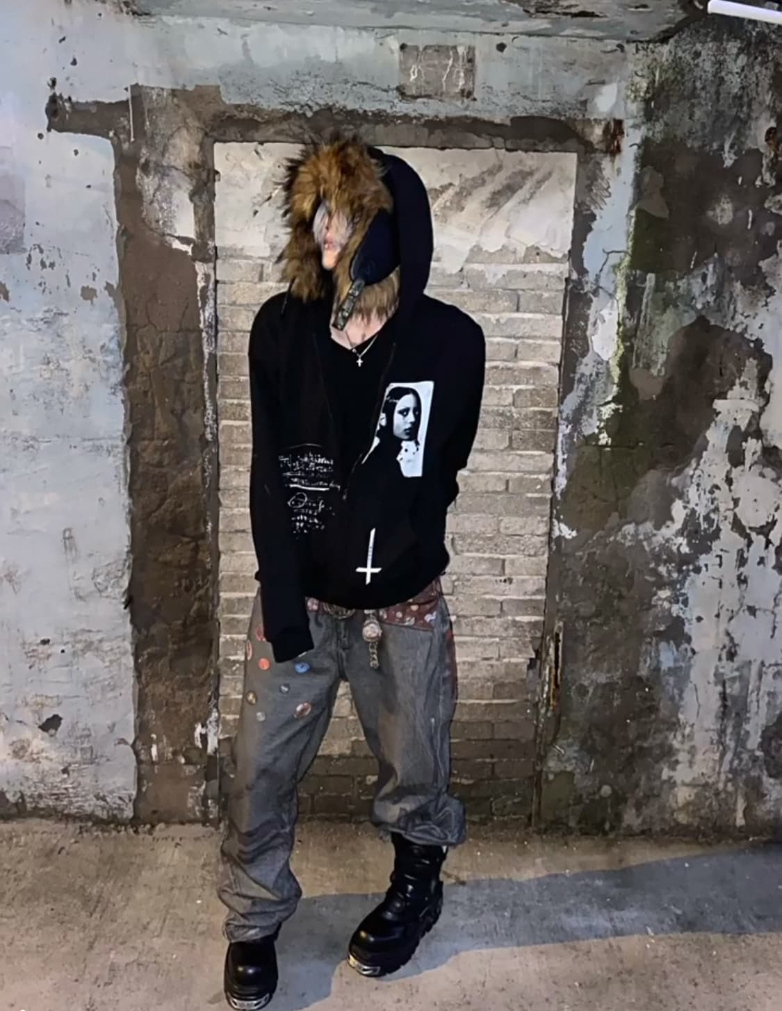Night Reliquary Zip Hoodie 상품이미지8