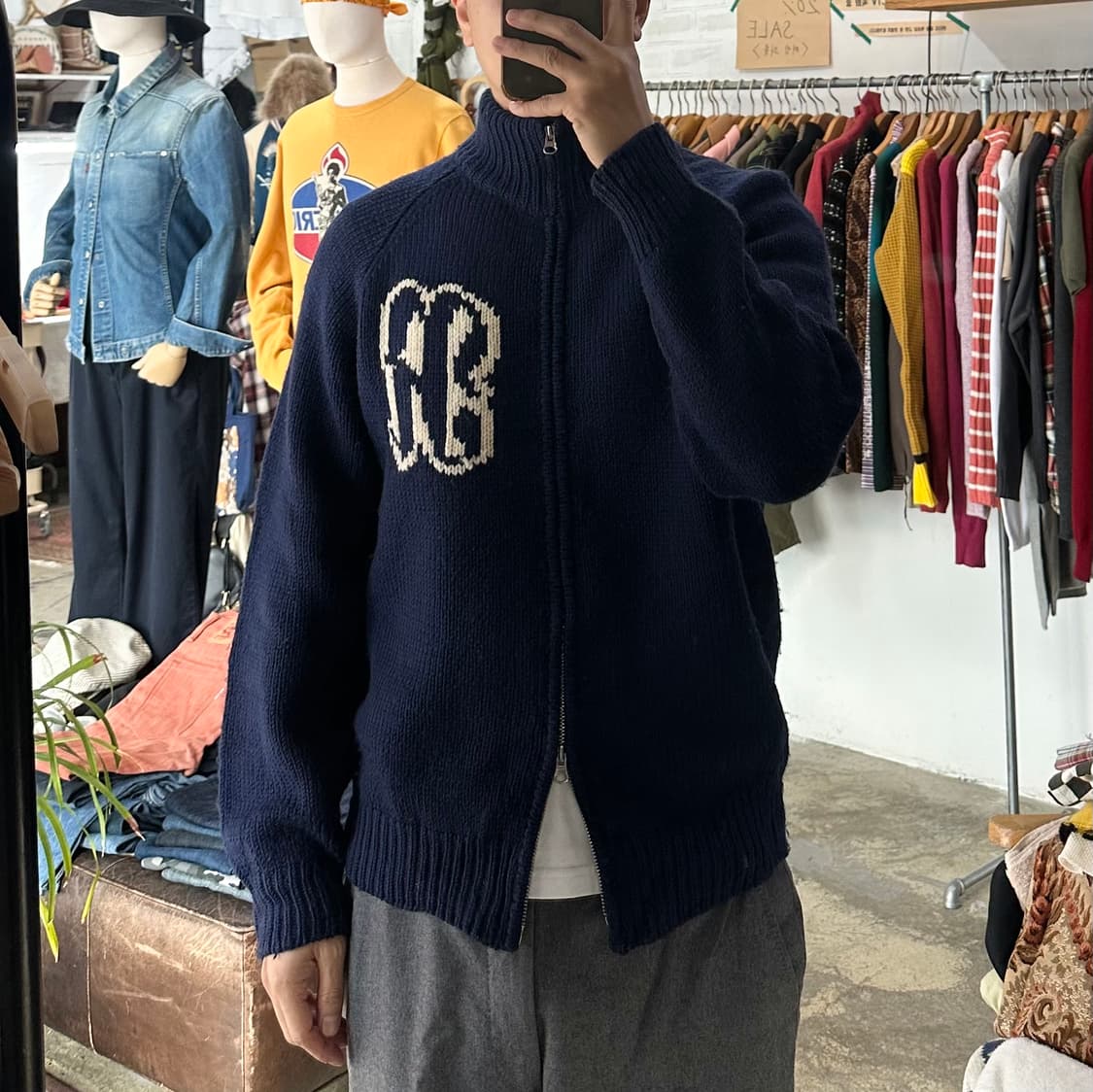 (착용컷) 헤비울 니트 집업 (남성용 100-103) 상품이미지3