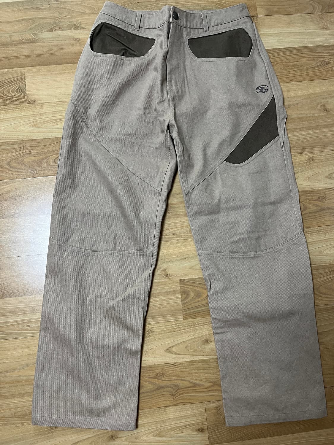 24SS 산산기어 커버링 팬츠 베이지 2사이즈 상품이미지1