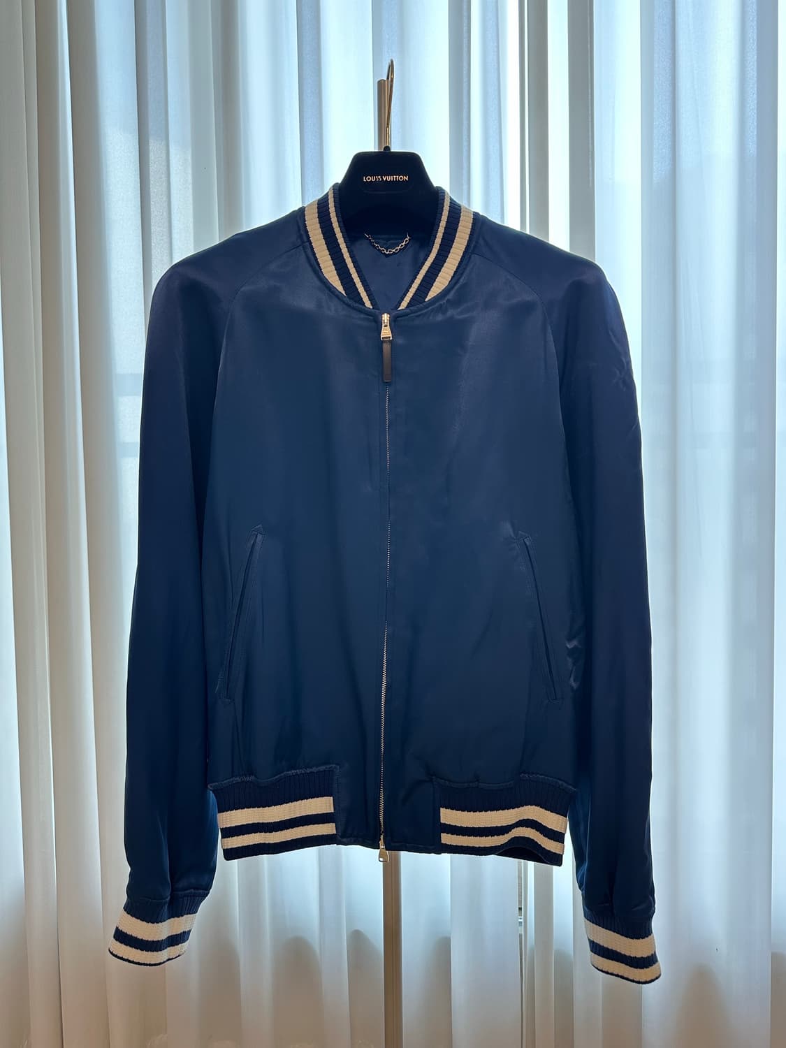 루이비통 새틴 블루종 자켓 / 48 상품이미지1