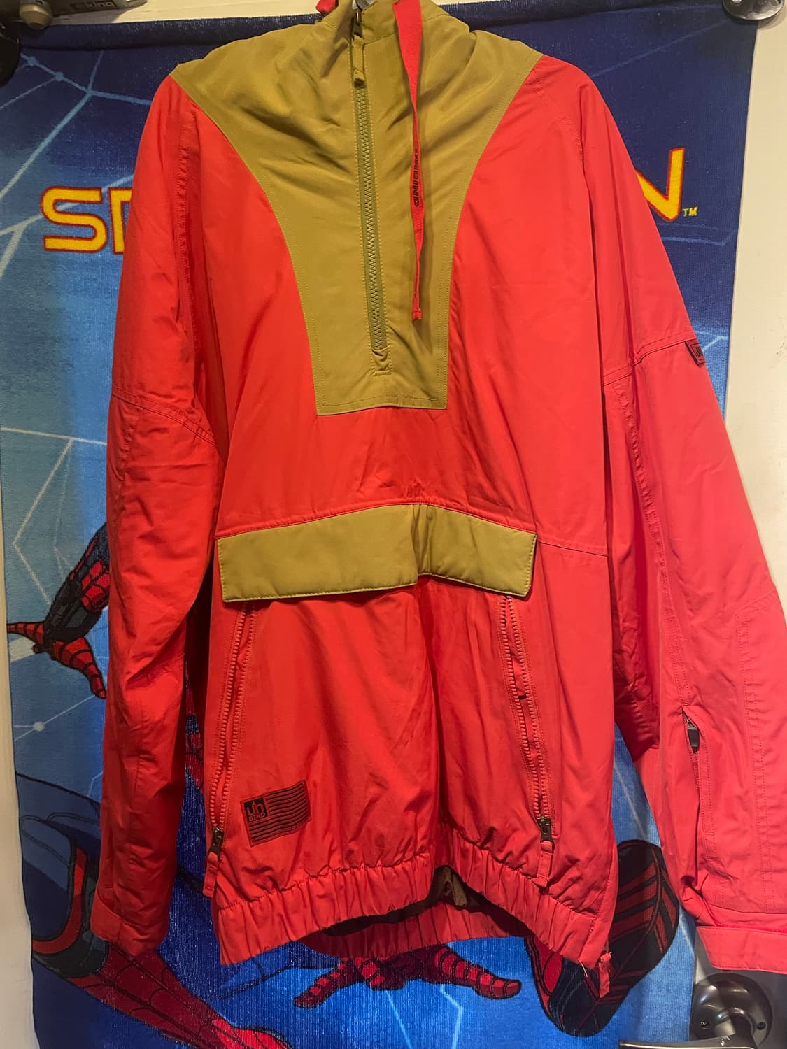 언바인드 아노락 바람막이 레드 상품이미지1