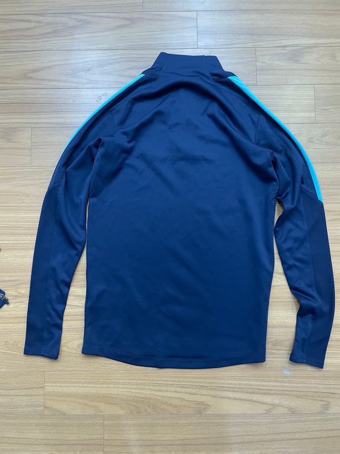 나이키 대한민국축구국대 반집업 상품이미지2