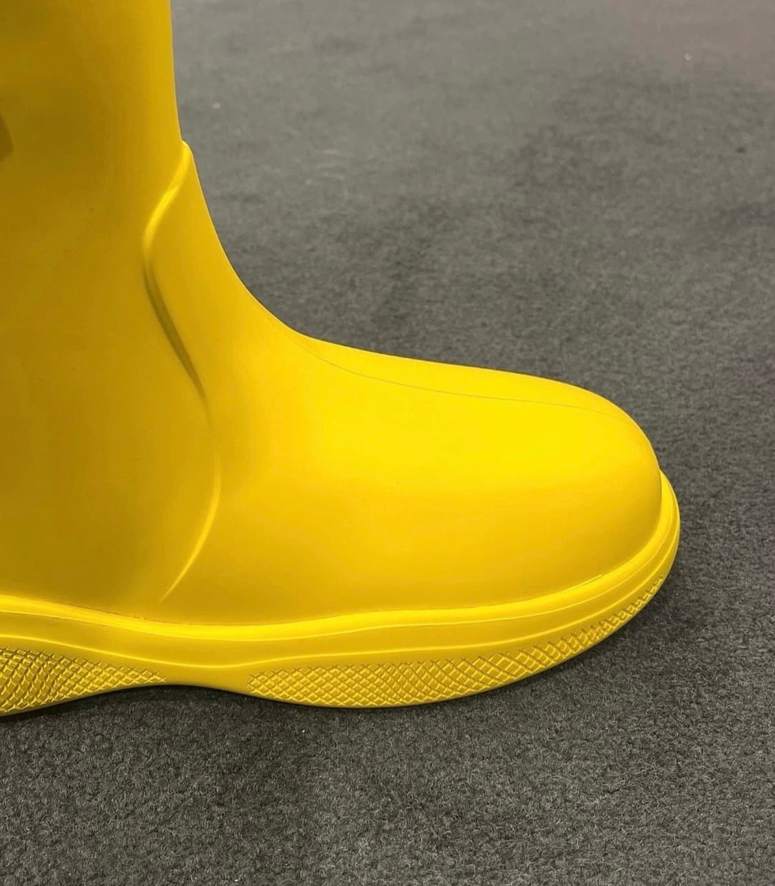 프라다 레인부츠 35 상품이미지3