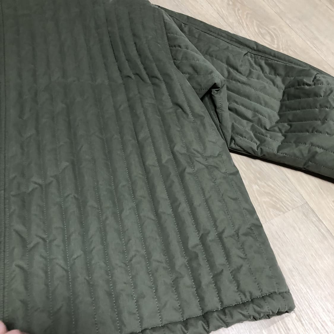 (105-110) 파머스 마켓 퀼티드 숏 피시테일 파카 올리브 숏 개파카 상품이미지10