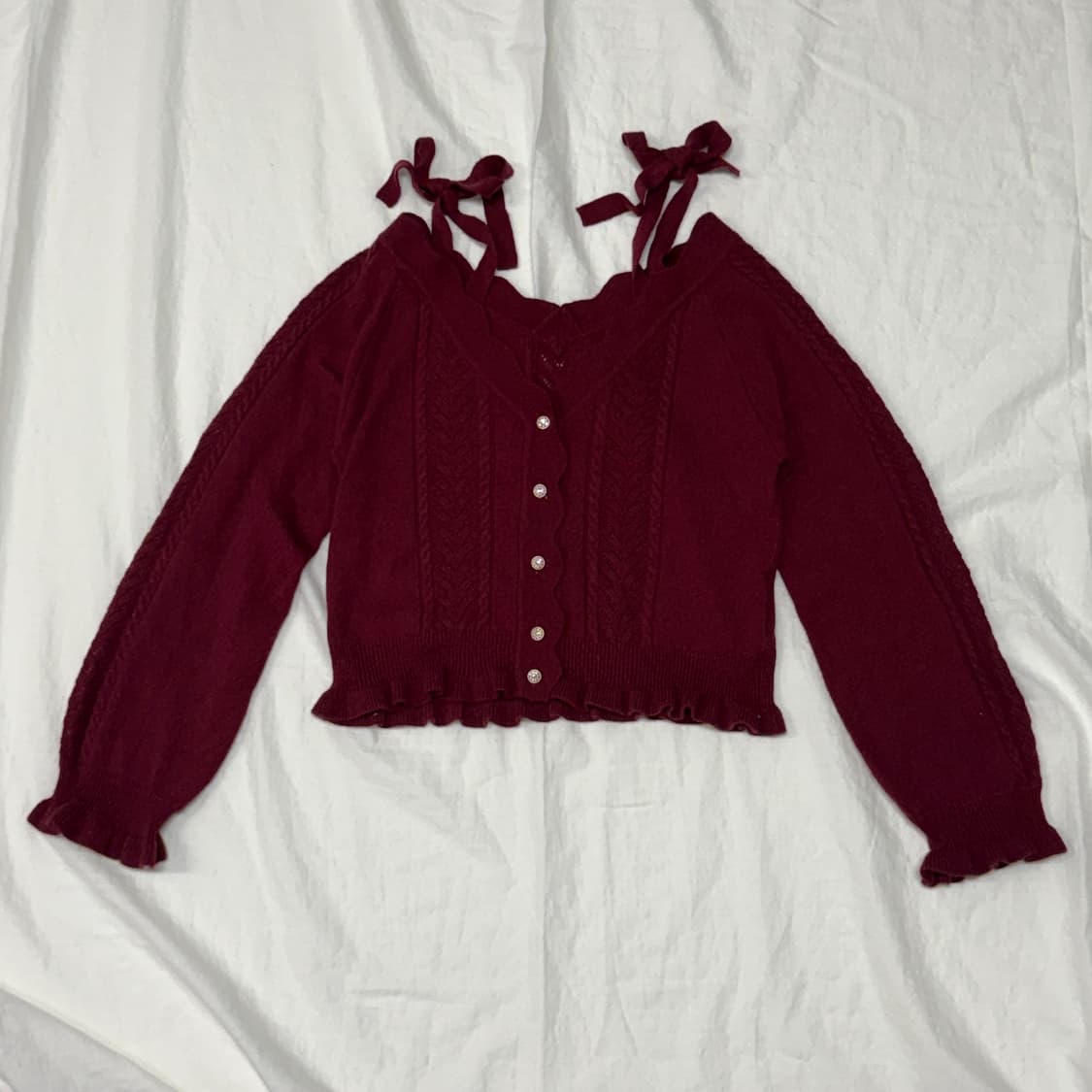 axes femme 레드 오프숄더 리본 가디건 상품이미지1