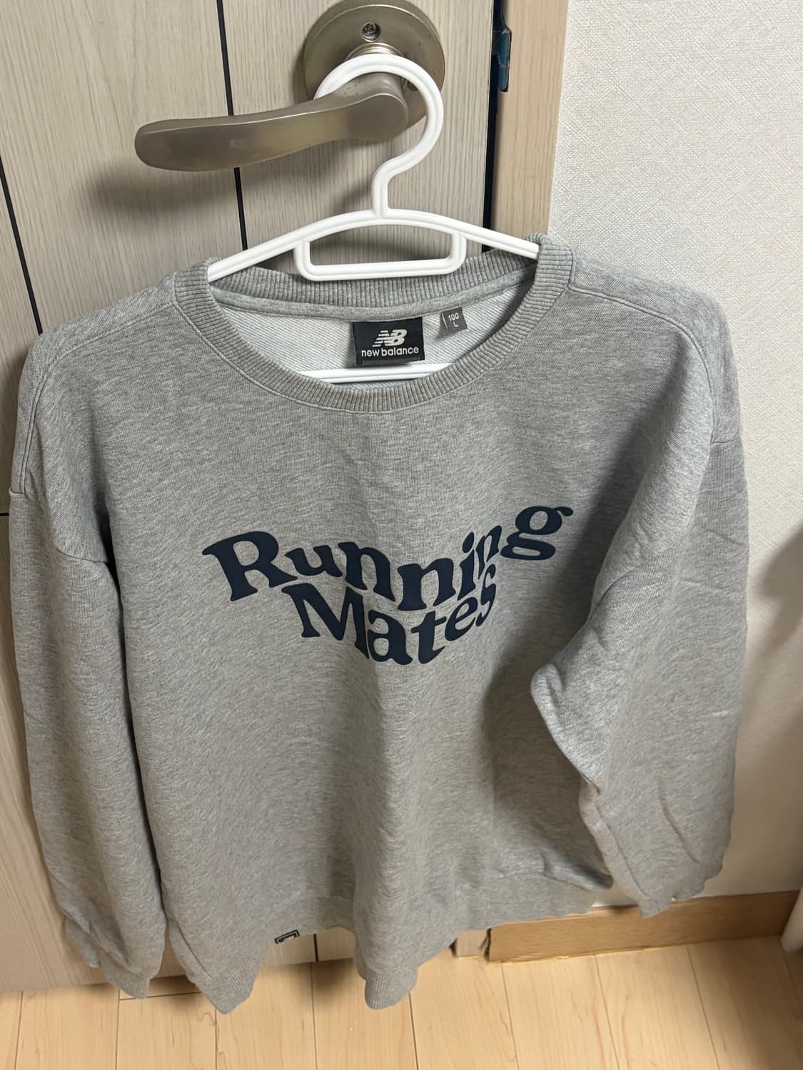 뉴발란스 러닝 메이트 맨투맨 100사이즈 상품이미지1