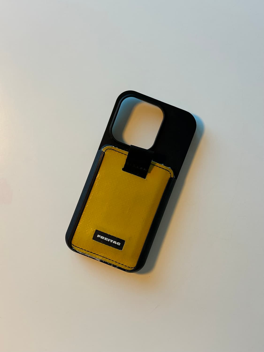 프라이탁 14PRO 아이폰 케이스 상품이미지1