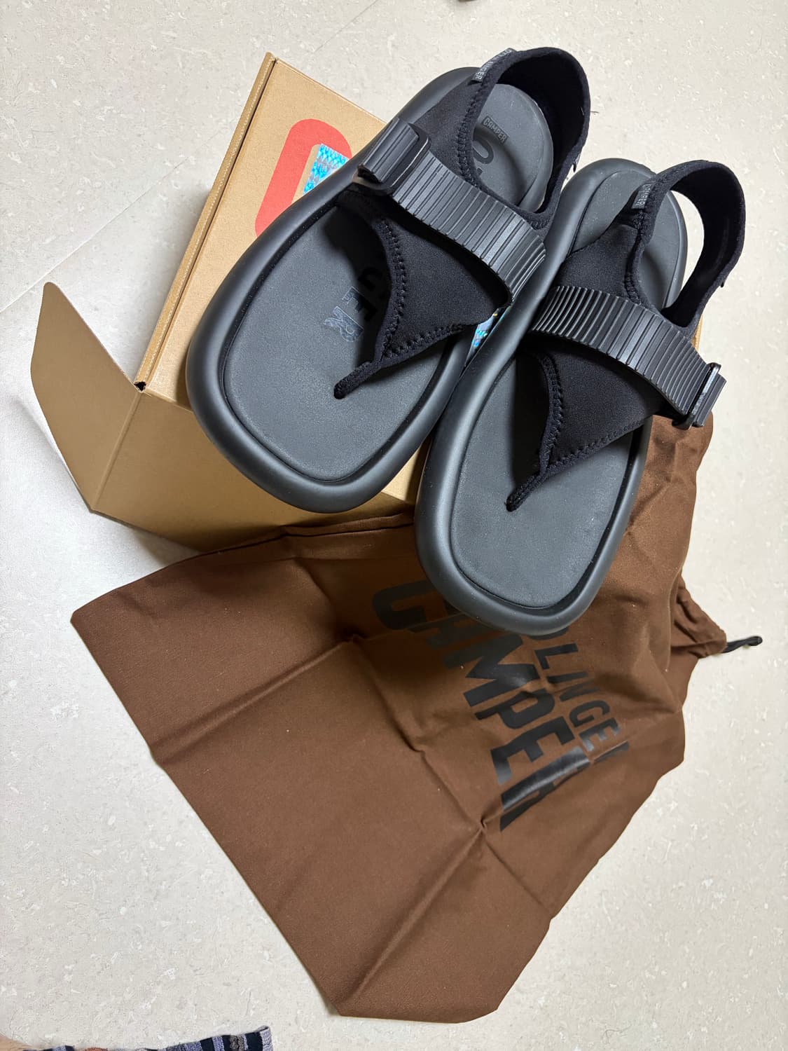 캠퍼x오토링거 타이 스트레치 샌들 블랙 상품이미지2