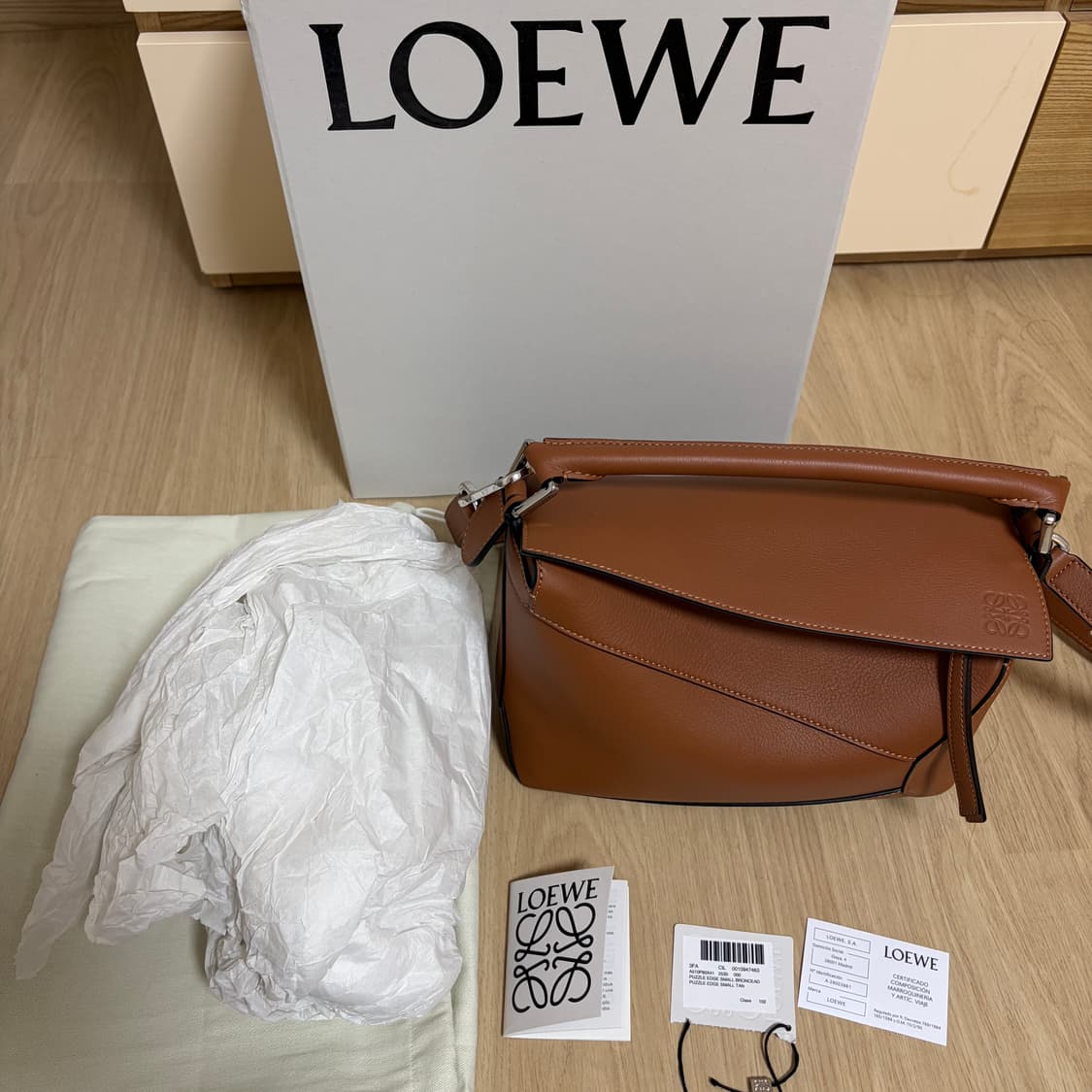 로에베 퍼즐백 스몰 탠 컬러 상품이미지2