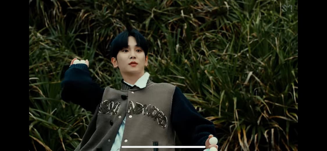 사카이x에릭헤이즈 니트 블루종 상품이미지3