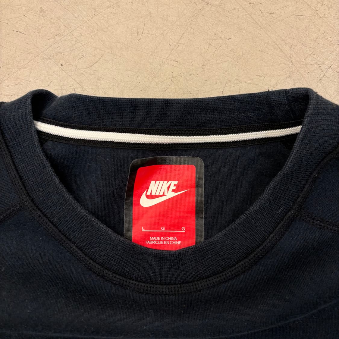 나이키 테크팩 블랙 맨투맨 상품이미지3