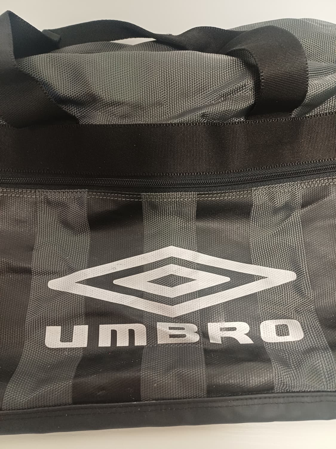 [Rare] 2007년식 엄브로 빈티지 빅로고 코어 더플백 (블록코어) 상품이미지1