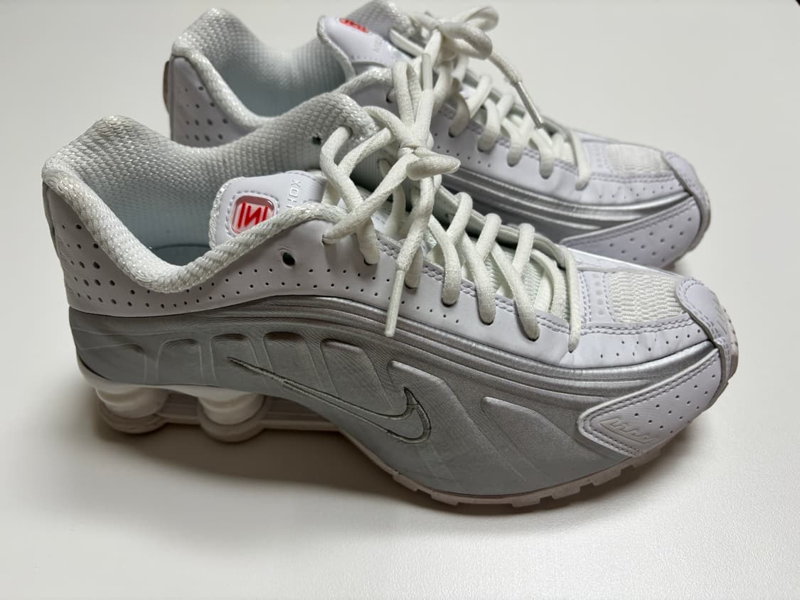 나이키 샥스 R4 화이트 메탈릭 실버 235 상품이미지2