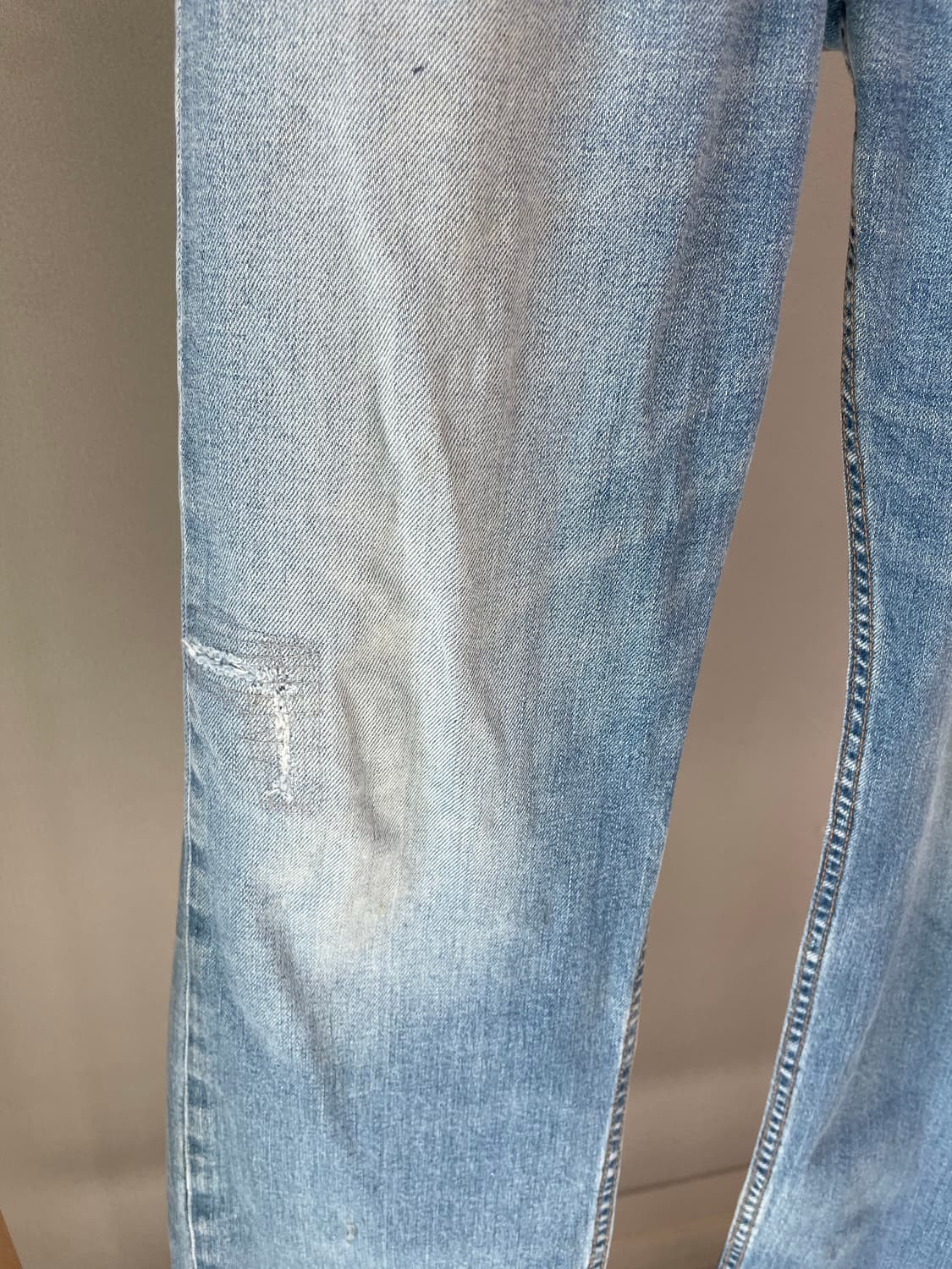 Levi’s 505 레귤러 핏 데님 팬츠 (연청) 상품이미지3