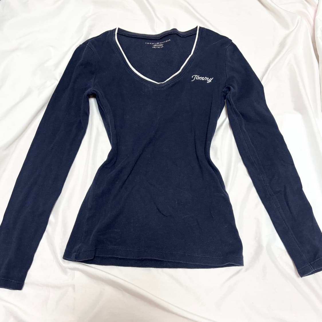 빈티지 네이비 y2k 타미힐피거 브이넥 롱슬리브 티셔츠 상품이미지1